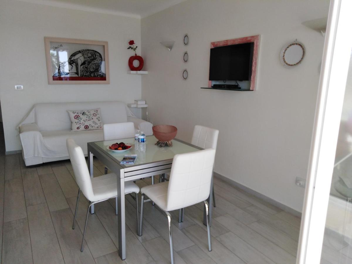 Le Palais Du Tropique Appartement Vue Mer 5E Etage Avec Ascenseur ฌวง-เลส์-แป็งส์ ภายนอก รูปภาพ